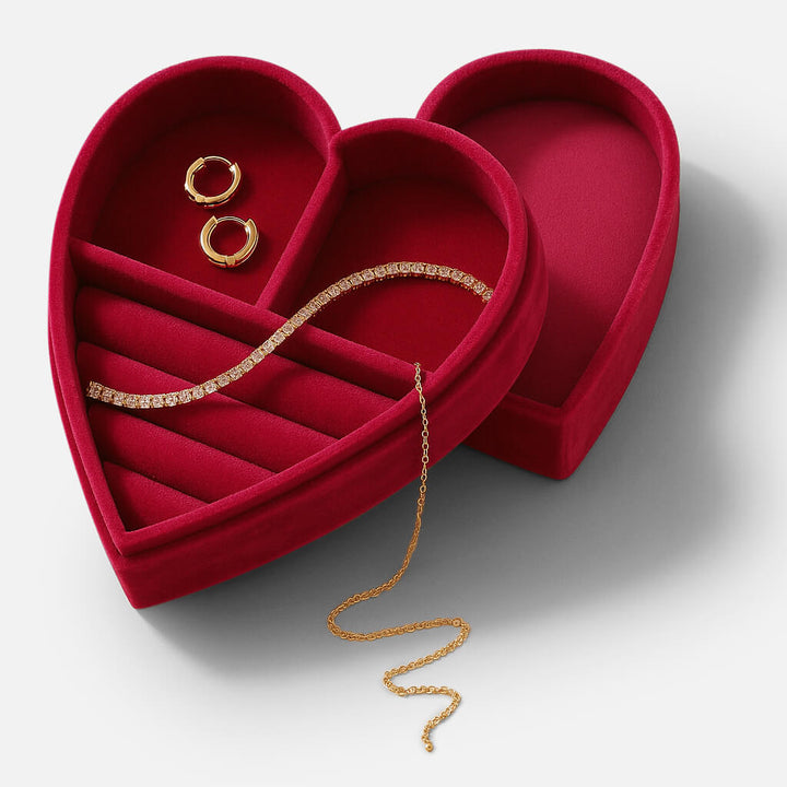 Viktorias Large Velvet Heart Gift Box